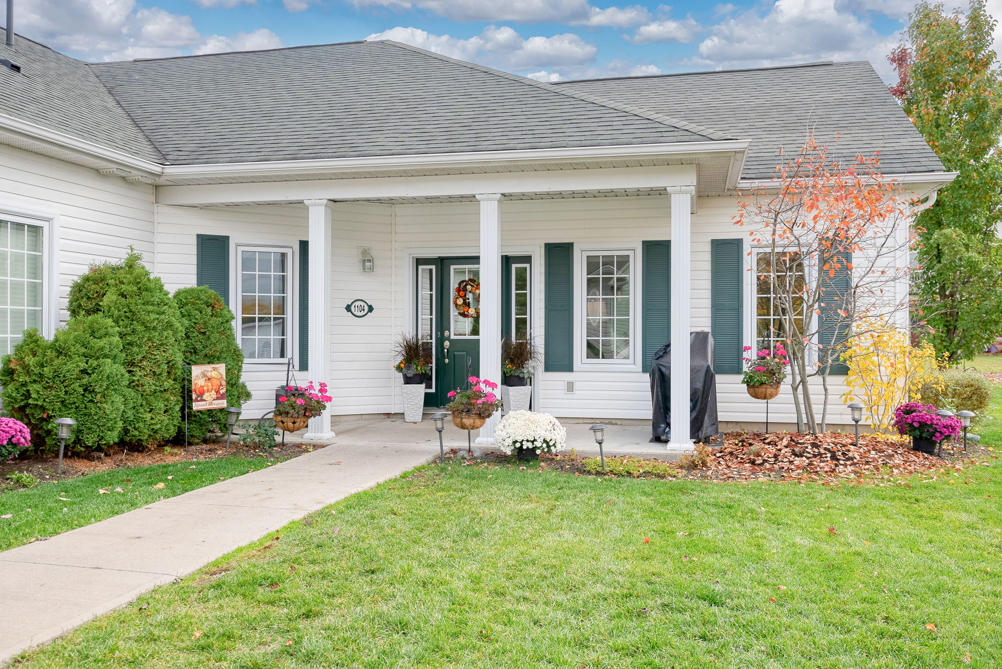 Densmore Rd unit 1104 Cobourg InsideOut Media