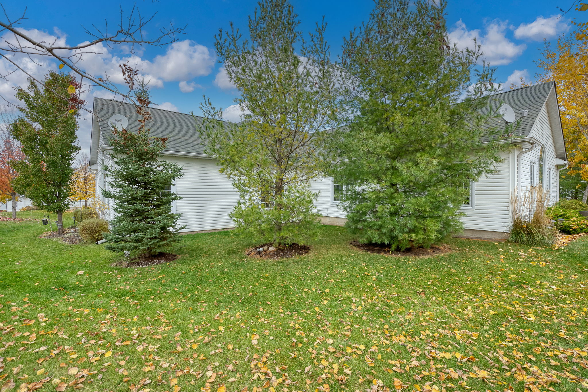 Densmore Rd unit 1104 Cobourg InsideOut Media