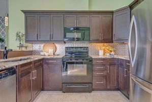 325 Densmore Rd, Cobourg, ON K9A 4J9, Canada Photo 14