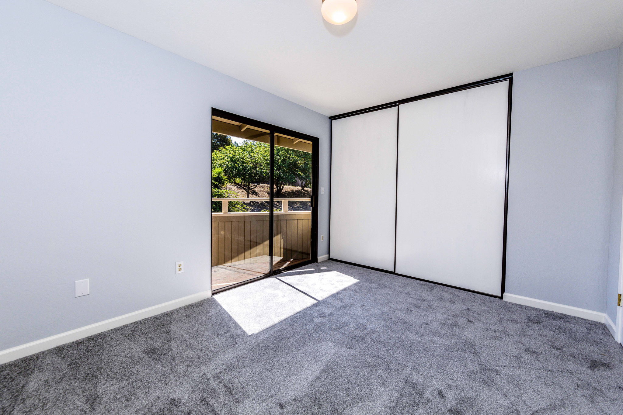  325 Eastgate Ln, Martinez, CA 94553, US Photo 18