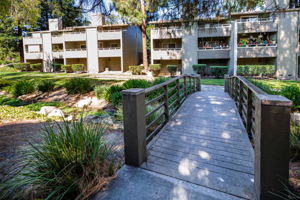  325 Eastgate Ln, Martinez, CA 94553, US Photo 26