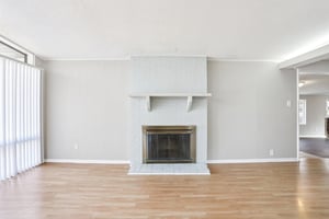 Holiday Hill Dr-S2702-007.jpg