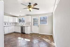 Holiday Hill Dr-S2702-014.jpg
