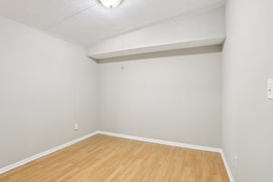 Holiday Hill Dr-S2702-020.jpg