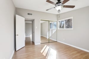 Holiday Hill Dr-S2702-022.jpg