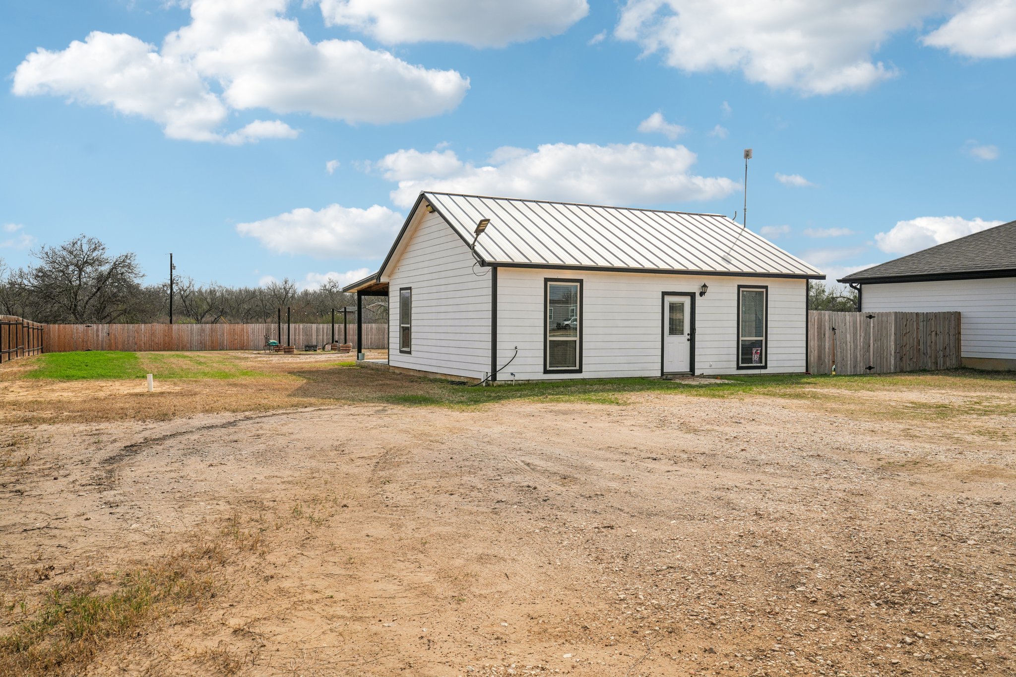 Las Palomas Dr-S0703-003.jpg