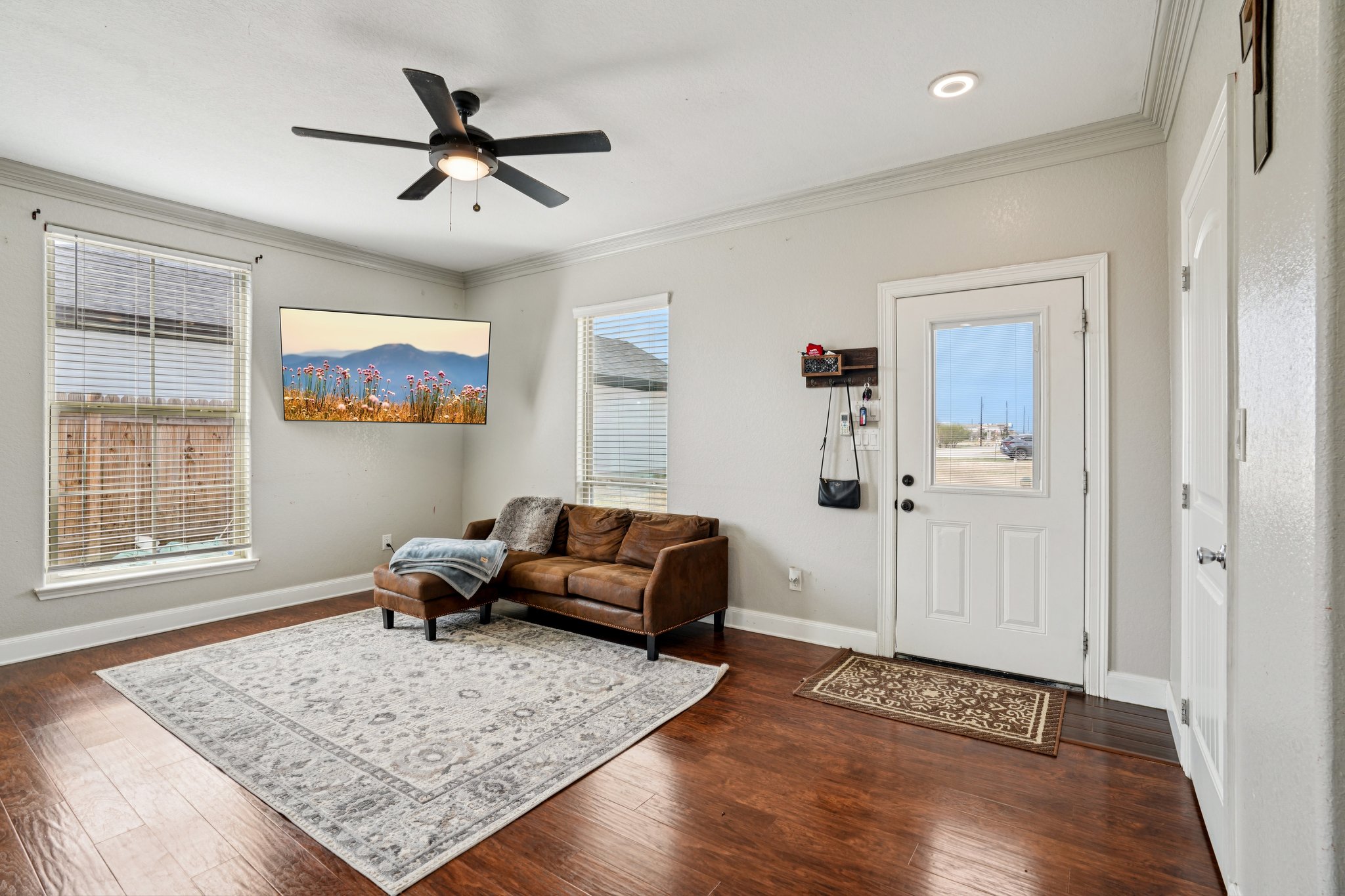 Las Palomas Dr-S0703-006.jpg