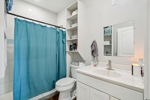 Las Palomas Dr-S0703-017.jpg