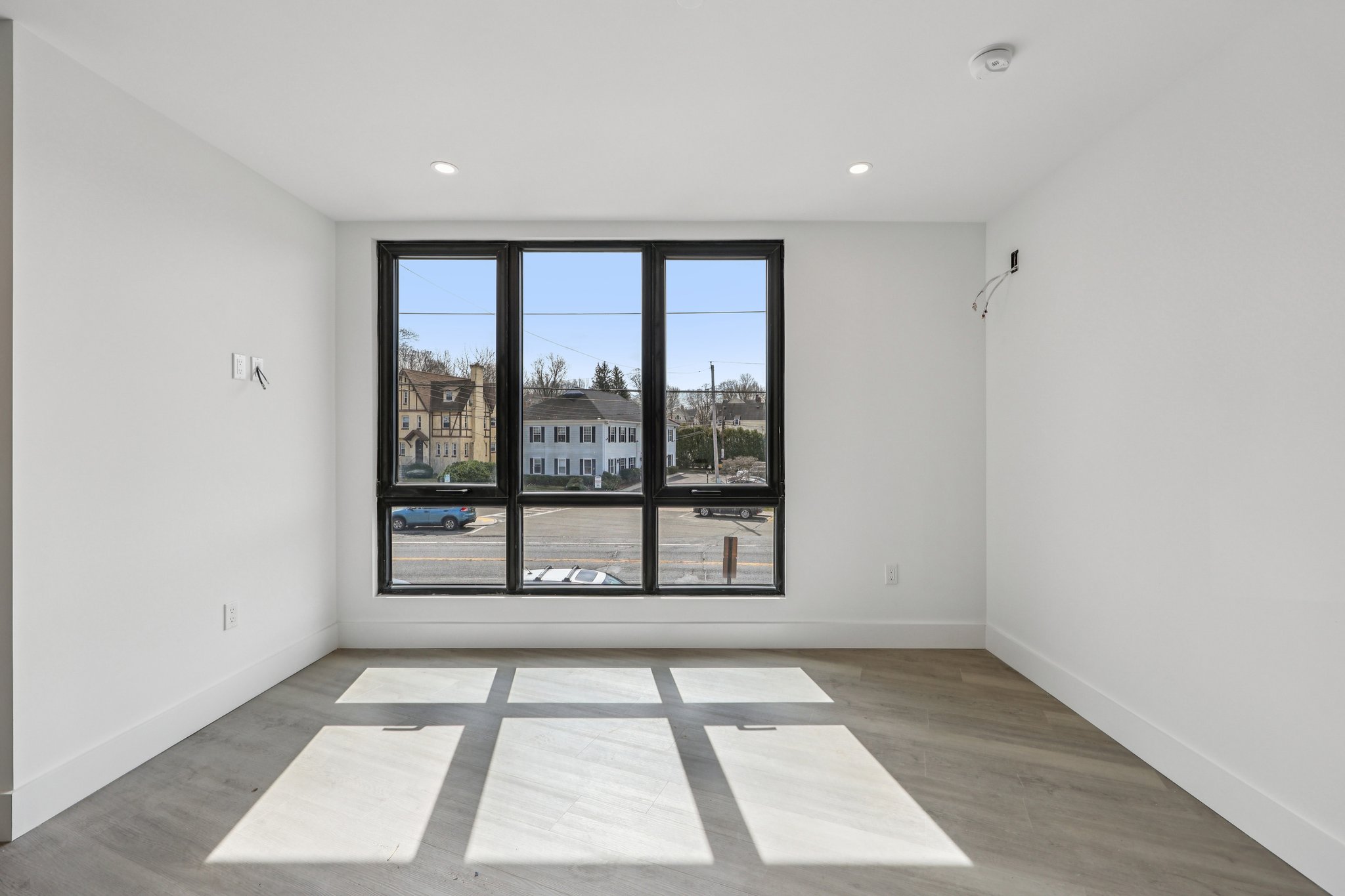 Manville Rd Unit 2-S3103-003.jpg