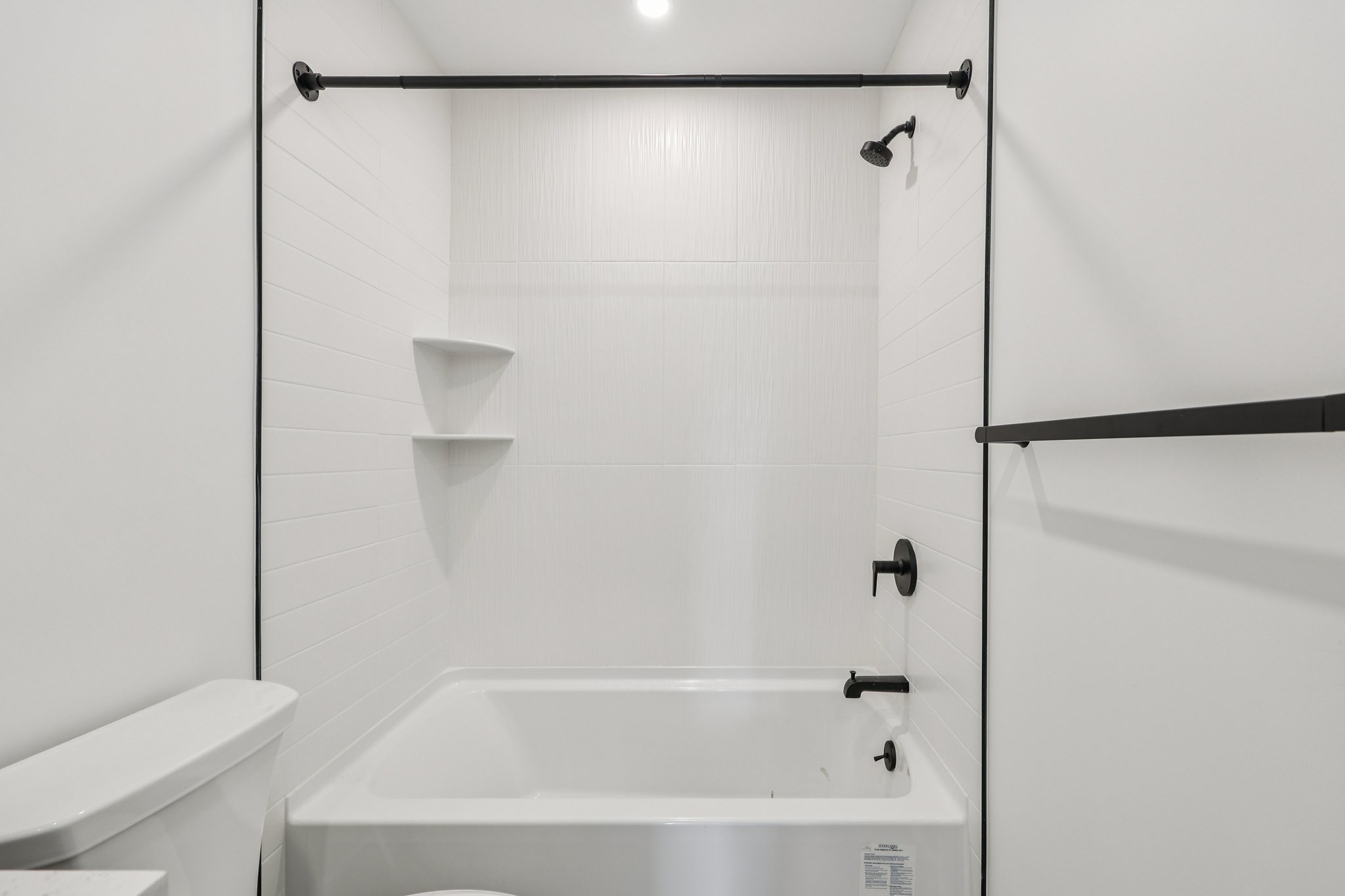 Manville Rd Unit 2-S3103-022.jpg