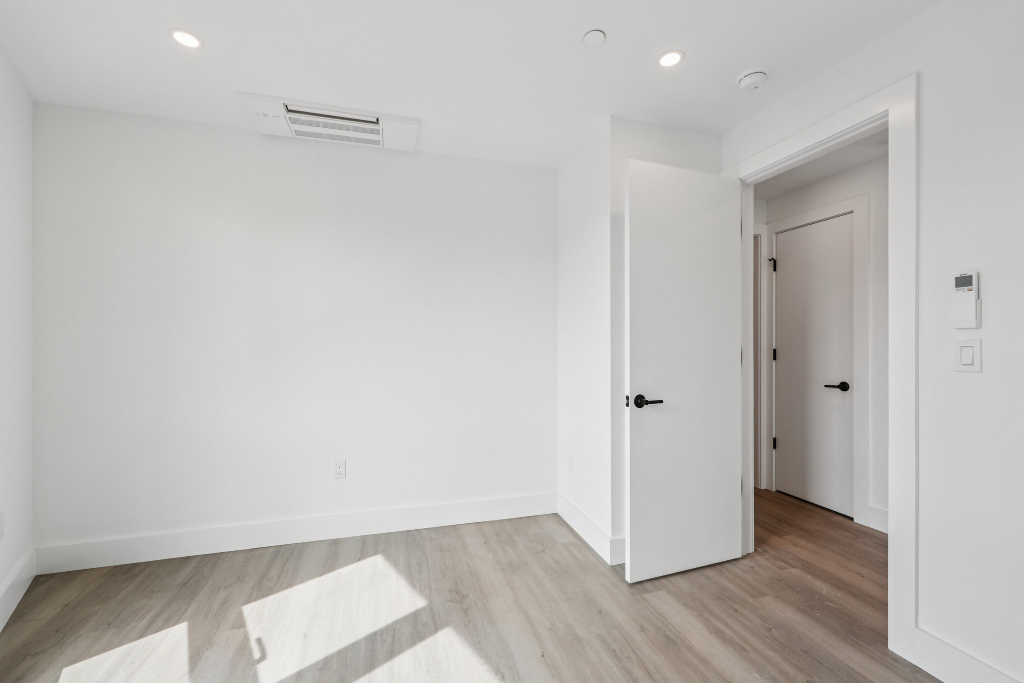 Manville Rd Unit 2-S3103-025.jpg