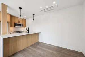 Manville Rd Unit 2-S3103-006.jpg