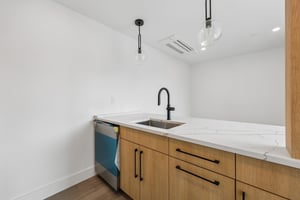 Manville Rd Unit 2-S3103-011.jpg