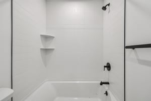 Manville Rd Unit 2-S3103-015.jpg
