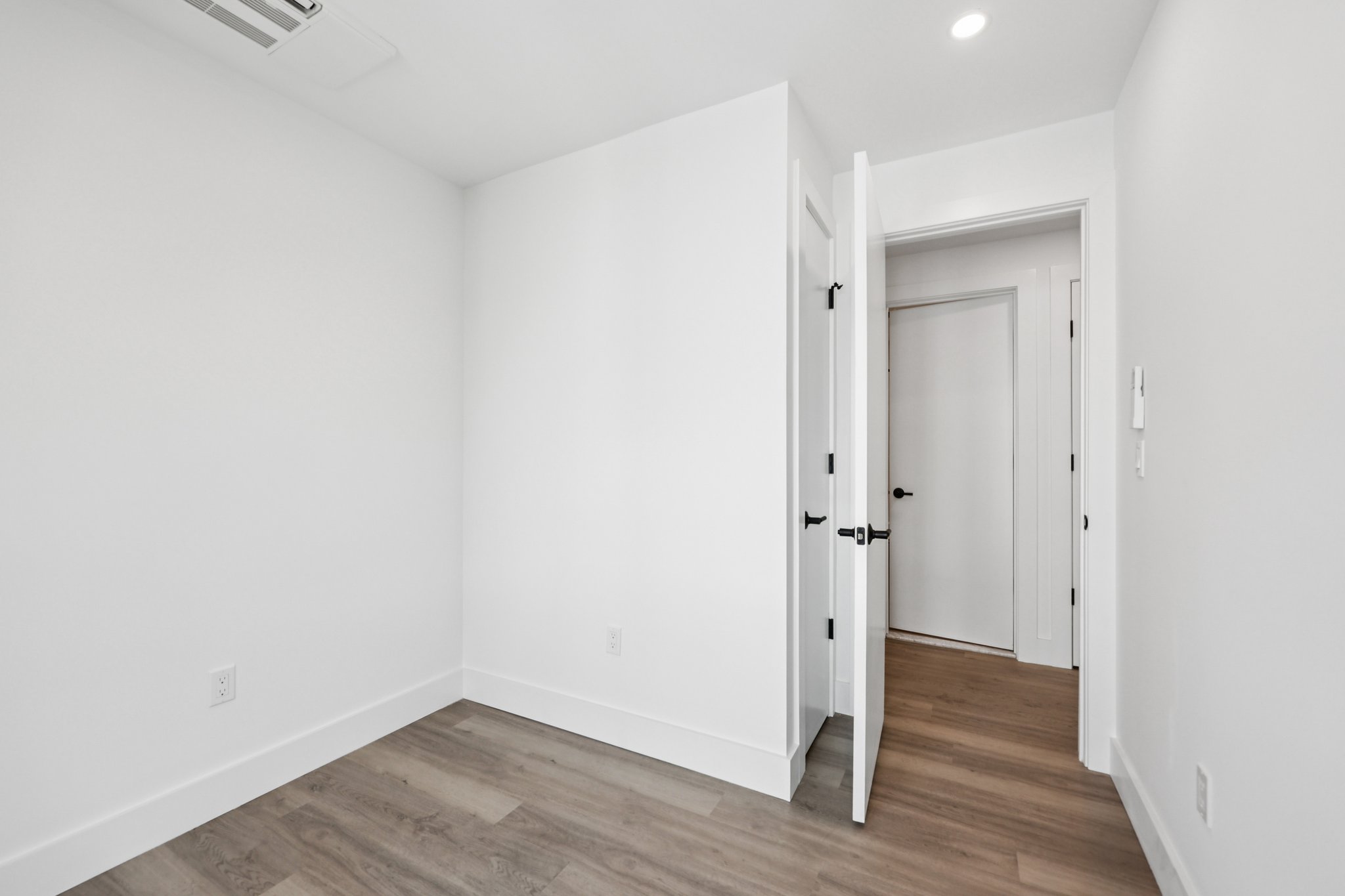 Manville Rd Unit 3-S3103-023.jpg