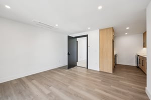 Manville Rd Unit 3-S3103-003.jpg