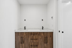 Manville Rd Unit 3-S3103-019.jpg