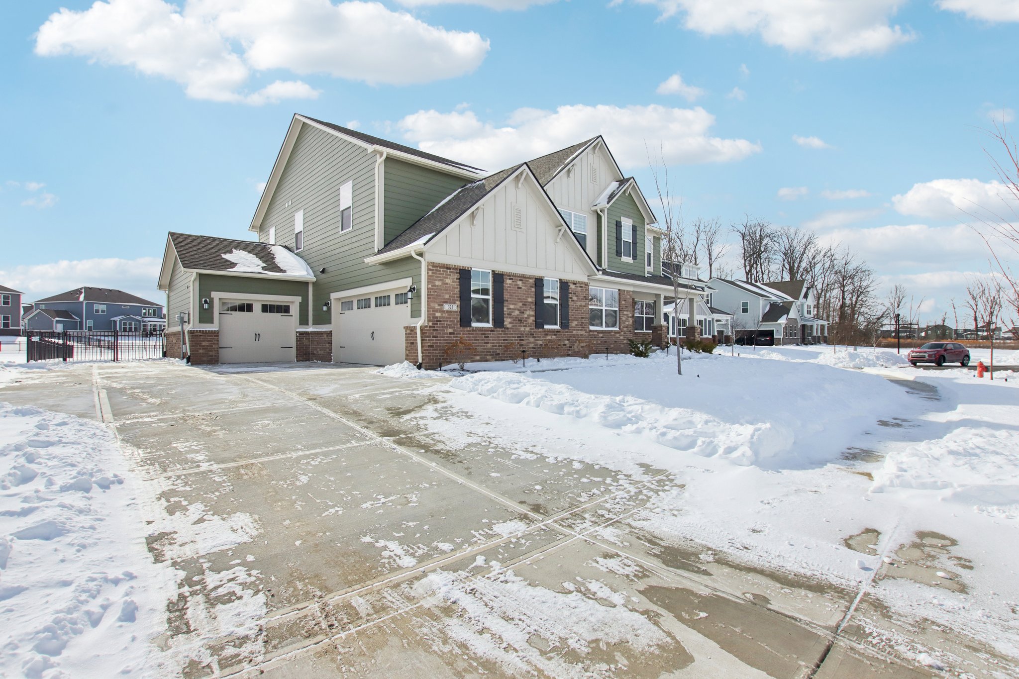 Middleton Cir-S3001-002.jpg