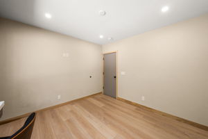  Photo 37