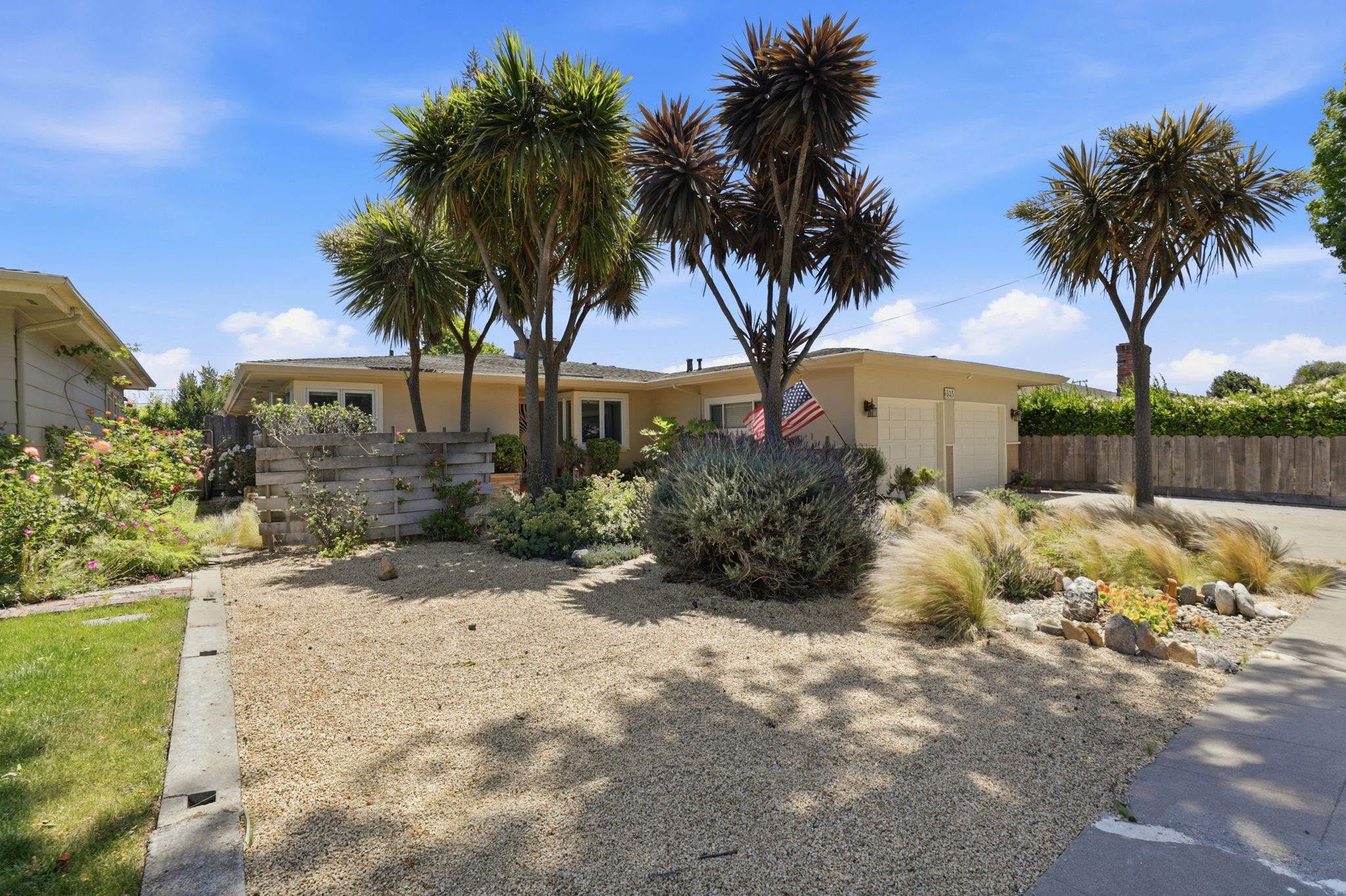 002_F8_325 San Vincente Ave