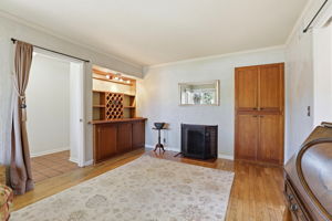 007_F8_325 San Vincente Ave