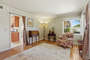 008_F8_325 San Vincente Ave