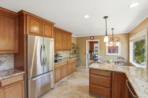 015_F8_325 San Vincente Ave