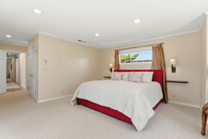 026_F8_325 San Vincente Ave