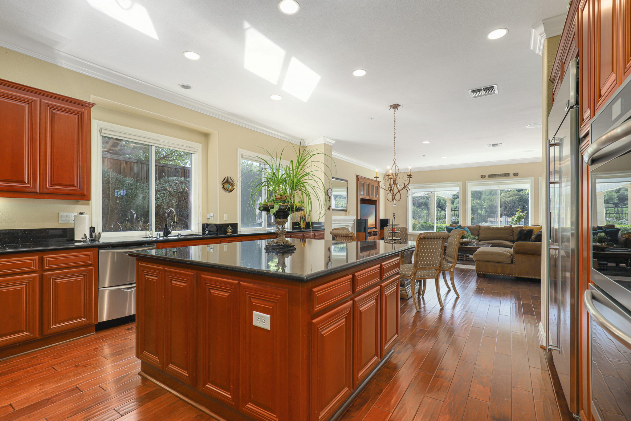 325 Whitcliffe Ct, San Ramon, CA 94583, USA Photo 14