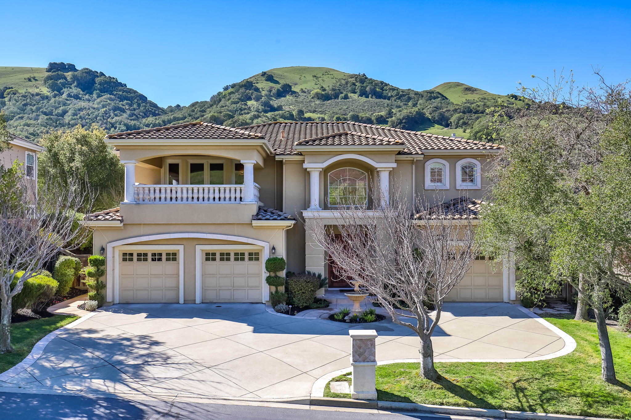 325 Whitcliffe Ct, San Ramon, CA 94583, USA Photo 2