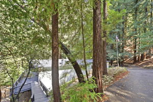 002_F8_325 Woodland Dr