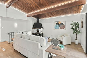 014_F8_325 Woodland Dr