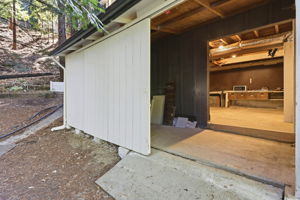 042_F8_325 Woodland Dr