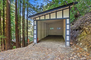 052_F8_325 Woodland Dr