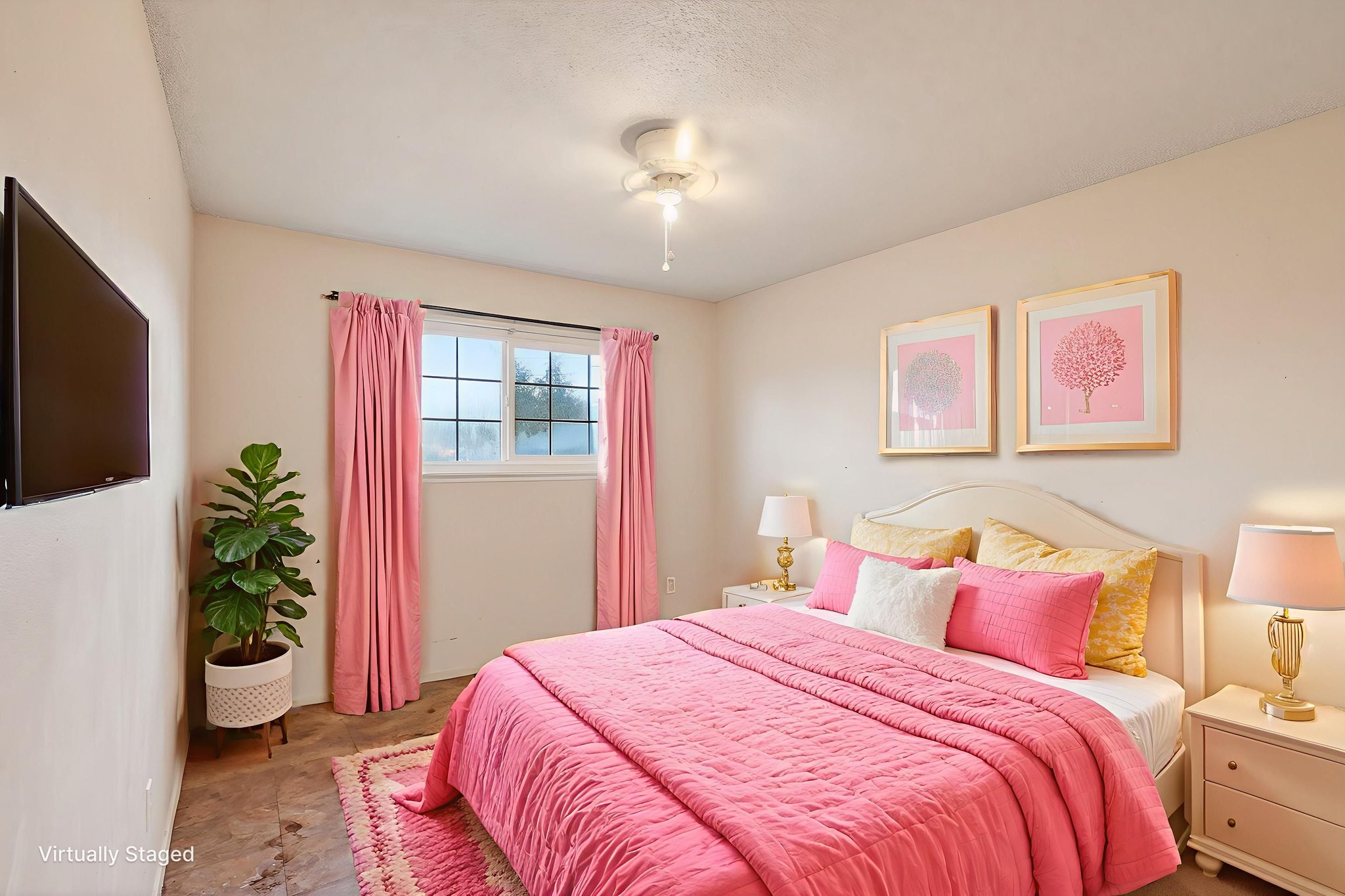 7H3A2088 virtually staged.jpeg