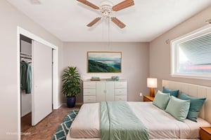 7H3A2116 virtually staged.jpeg