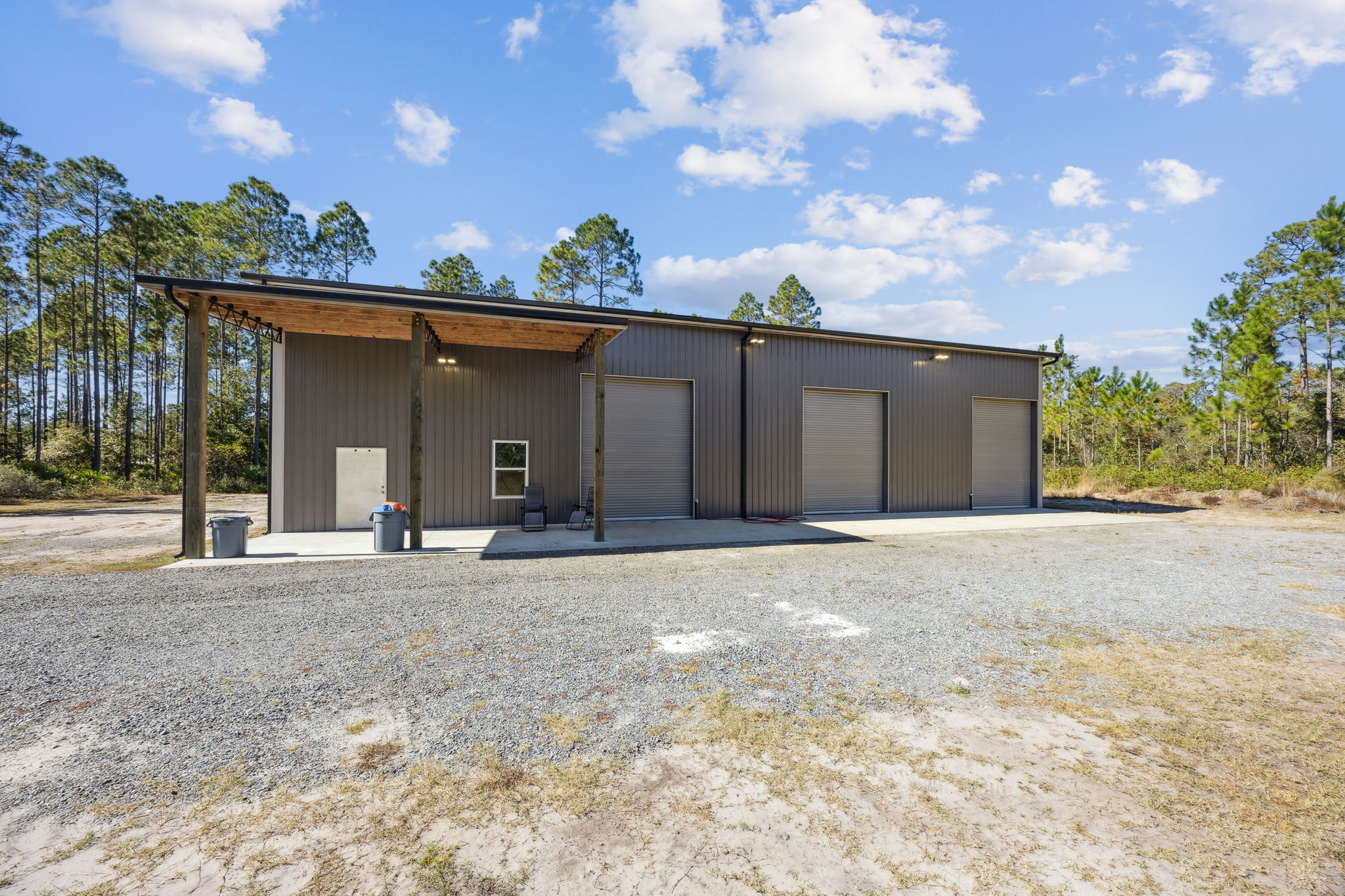 Garage & Carriage House
