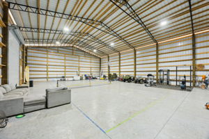 Garage & Carriage House