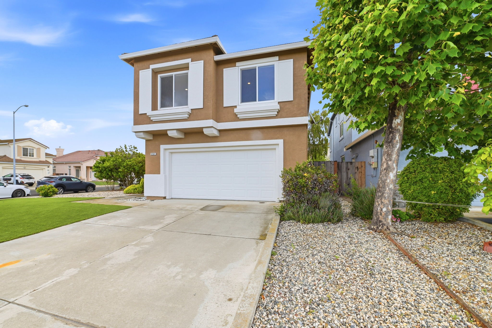 003_F8_32501 Carmel Way