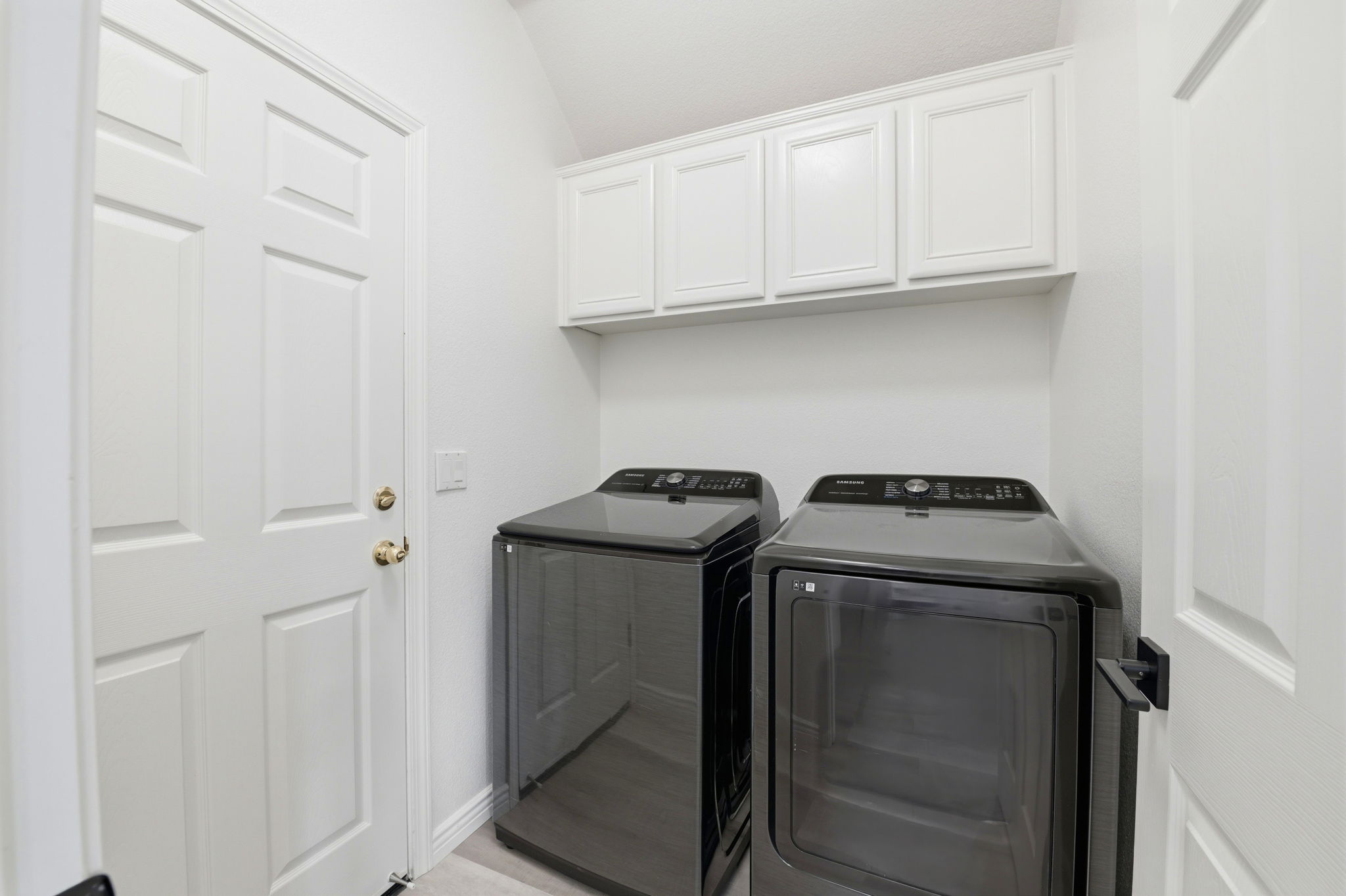036_F8_32501 Carmel Way