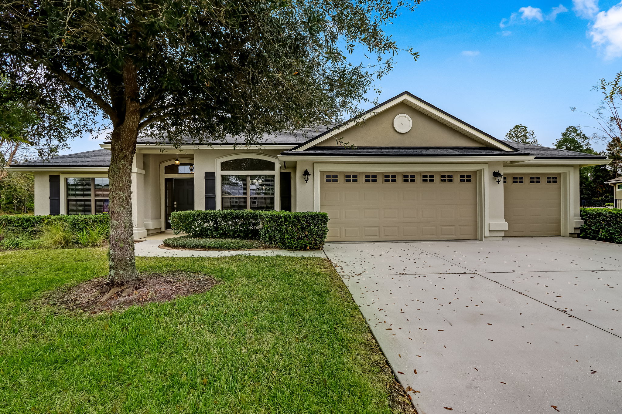 Welcome to 32504 Willow Parke Cir