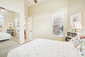 Hupa Dr-024.jpg
