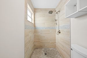  Photo 37