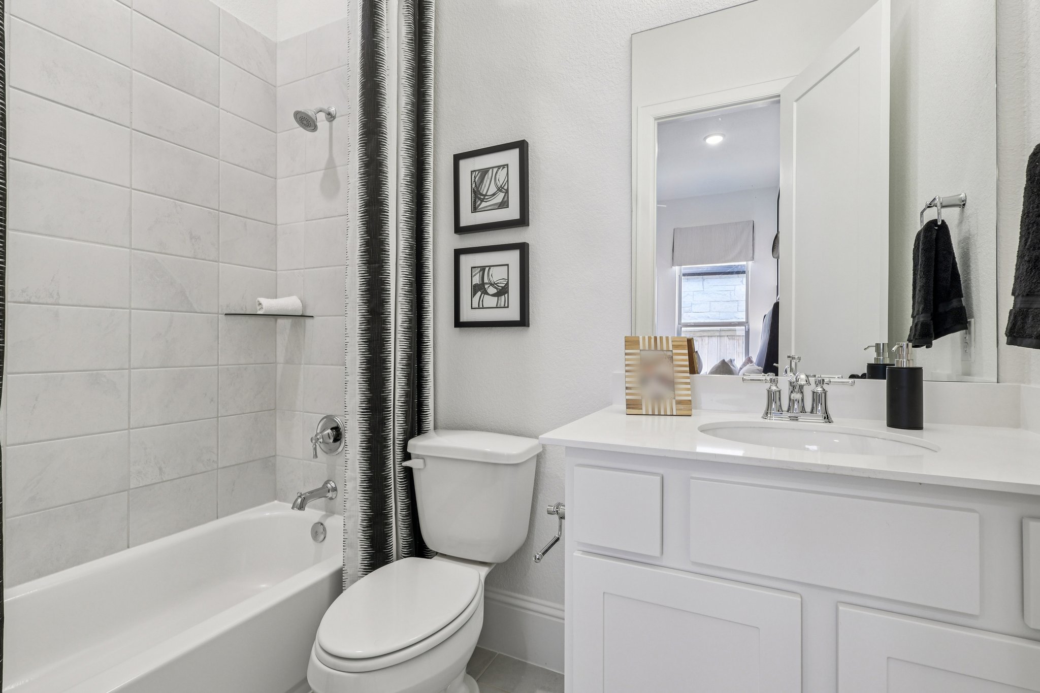 Bluet Lk Dr-S2101-024.jpg