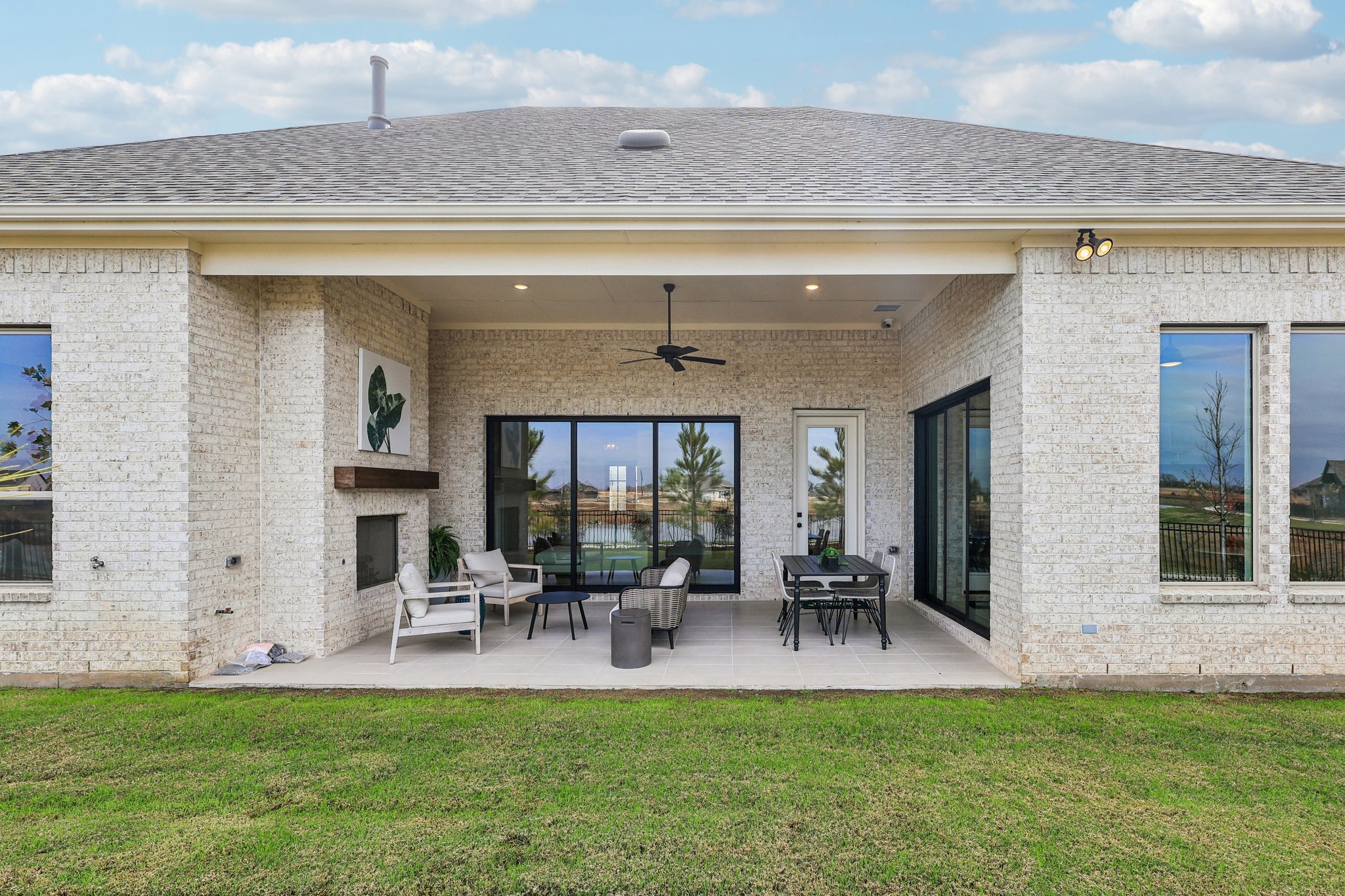 Bluet Lk Dr-S2101-037.jpg