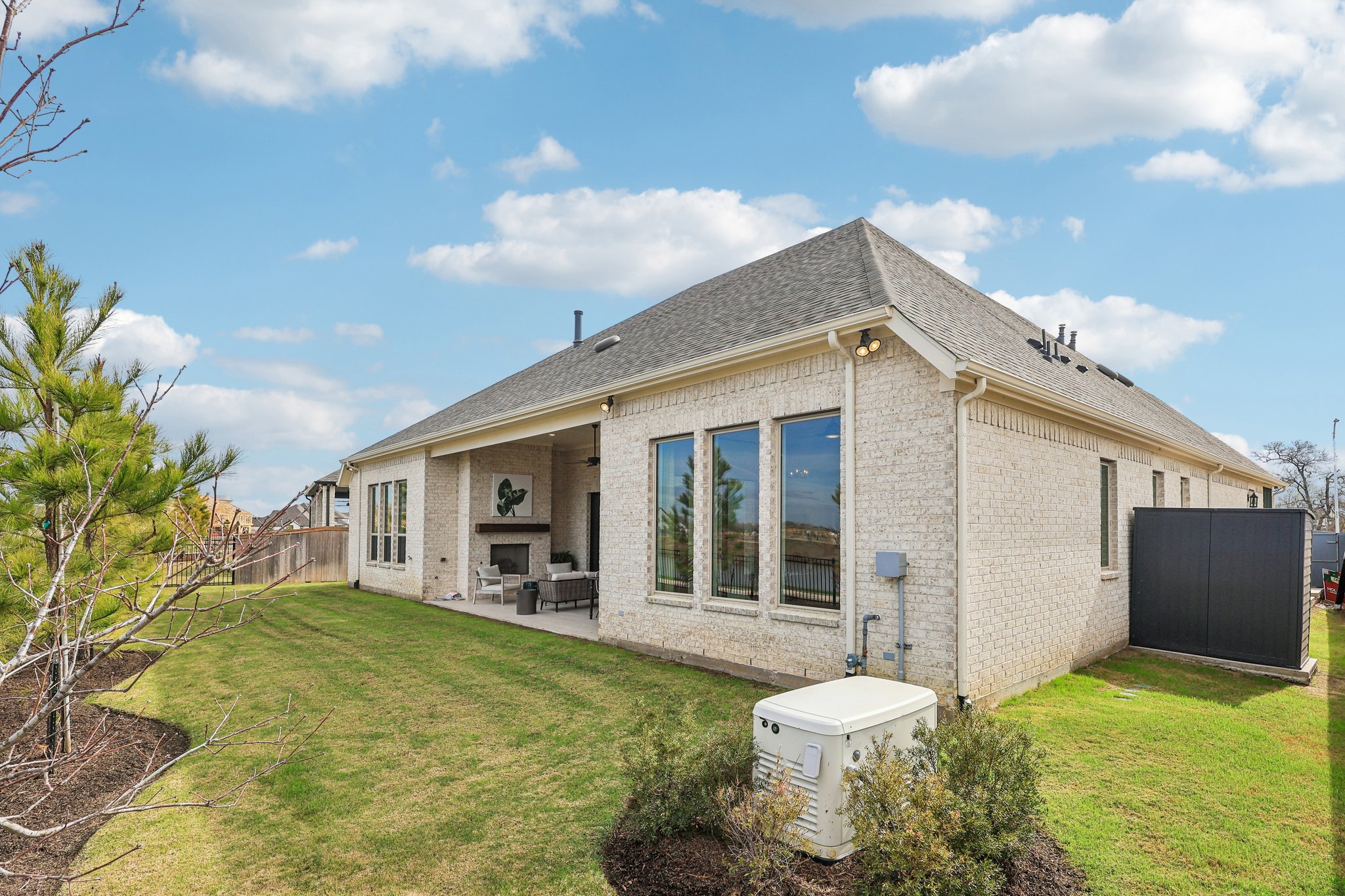 Bluet Lk Dr-S2101-039.jpg