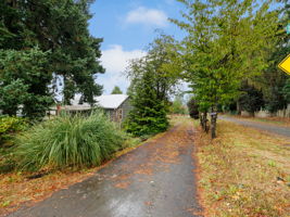  Photo 34