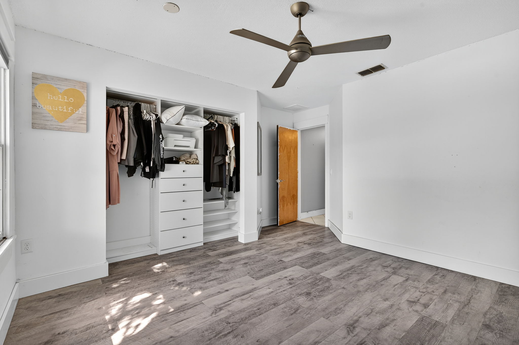 Interiors (30)