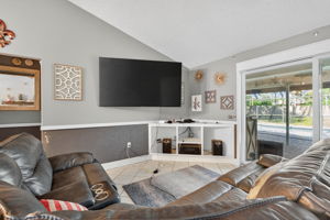 Interiors (18)