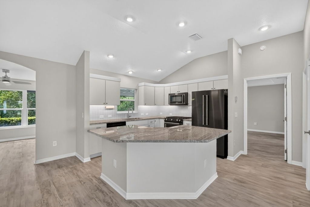 Kitchen 2